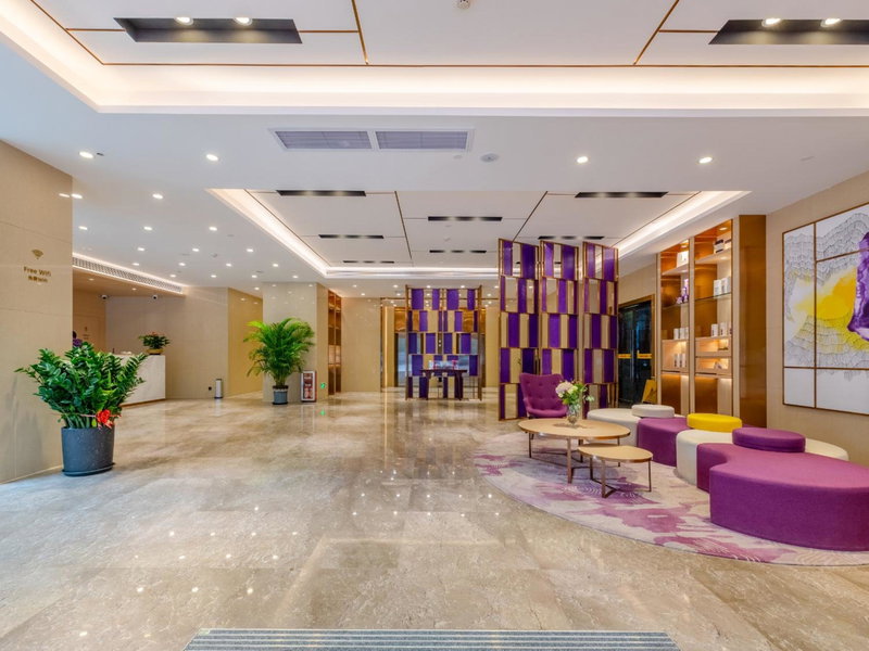 Lavande International Hotel Guangzhou Taigucang Shayuan Metro Station Branch - Free Shuttle Bus to Canton Fair Complex During Canton Fair Period, Guangzhou, China