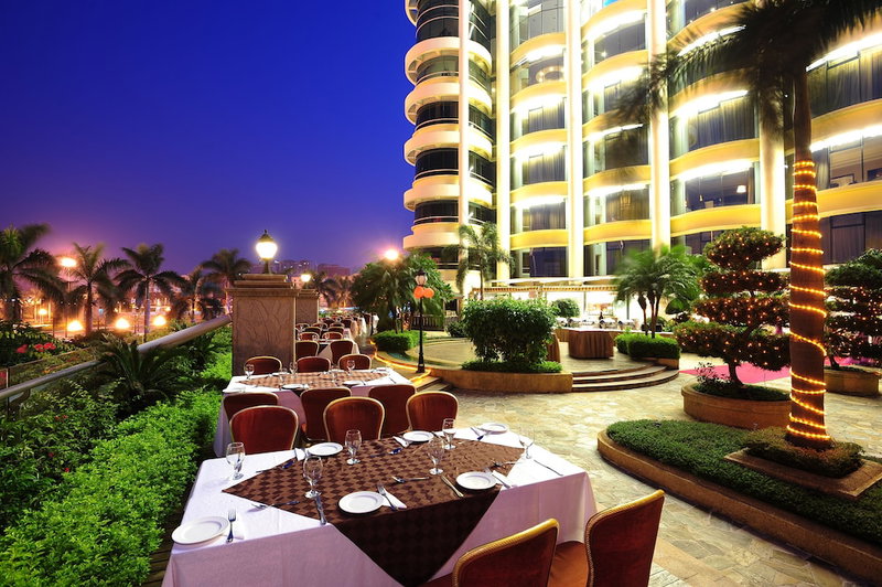 Royal Marina Plaza, Guangzhou, Китай