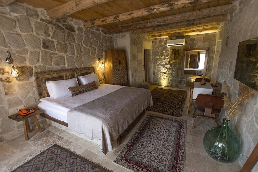 Hotel · Doda Artisanal Cave Hotel +14, Ürgüp