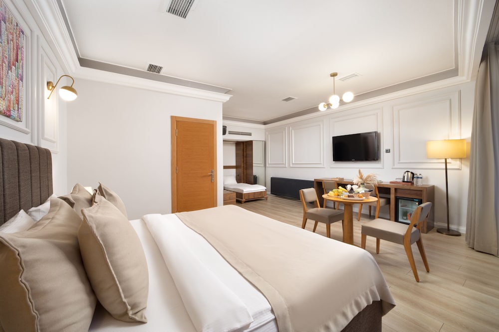 Elan Hotel, Turkey