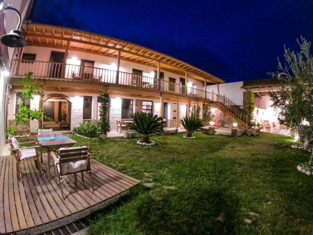 Hotel · Attalos Suites Hotel, Bergama