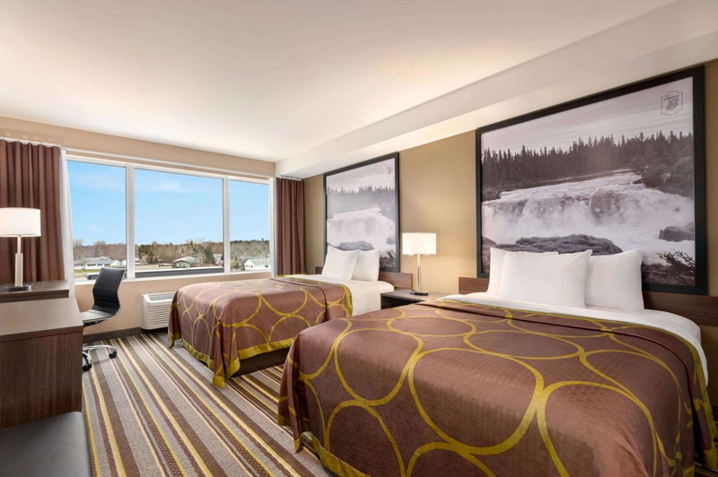 Super 8 by Wyndham Thompson, Thompson, Canada