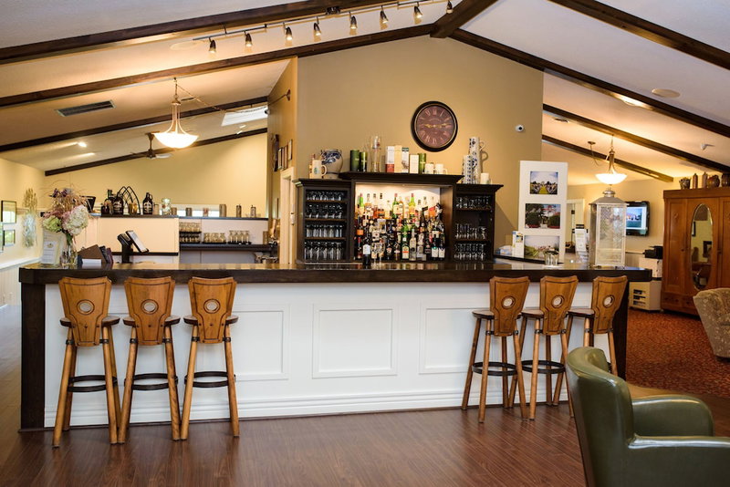 Hessenland Inn & Schatz Winery, Bluewater, Canada