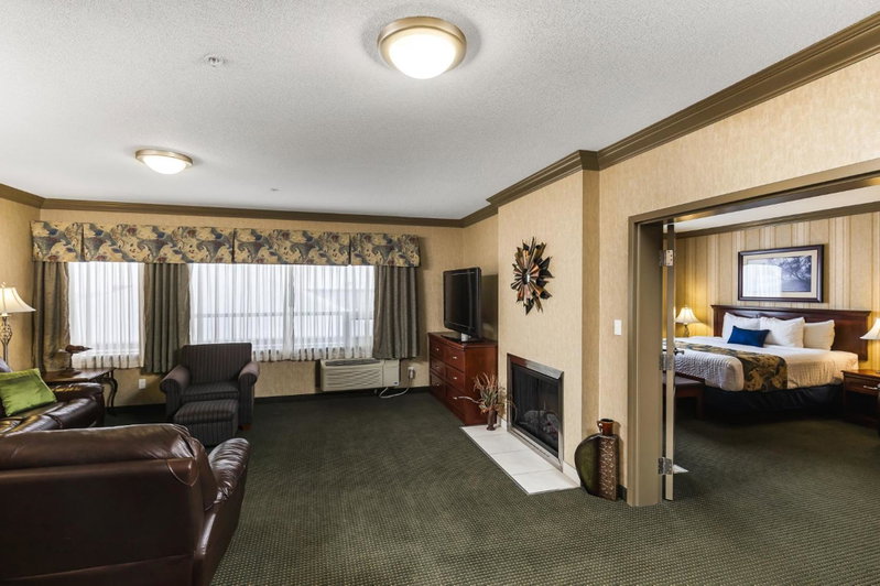 Redwood Inn & Suites, Clairmont, Канада