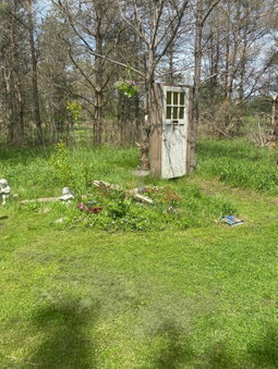 Dreamers Writing Farm, 3 Wooded Acres, Hepworth, Owen Sound, Canada