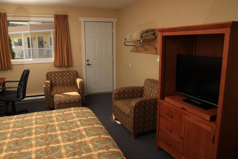 Alpine Motor Inn, Alma, Canada