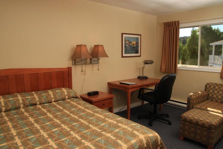 Alpine Motor Inn, Alma, Canada