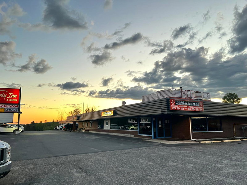 Lively Inn and Suites - Sudbury, Greater Sudbury, Canada