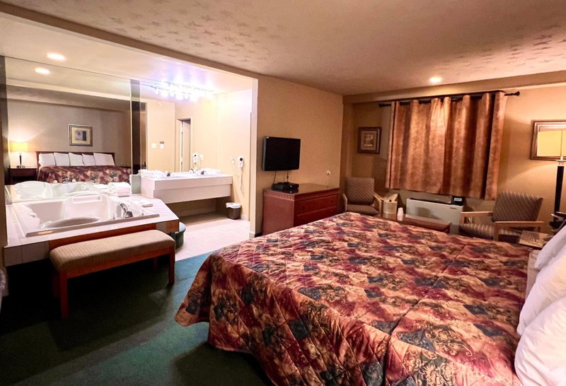 Hotel L'Express, Longueuil, Canada