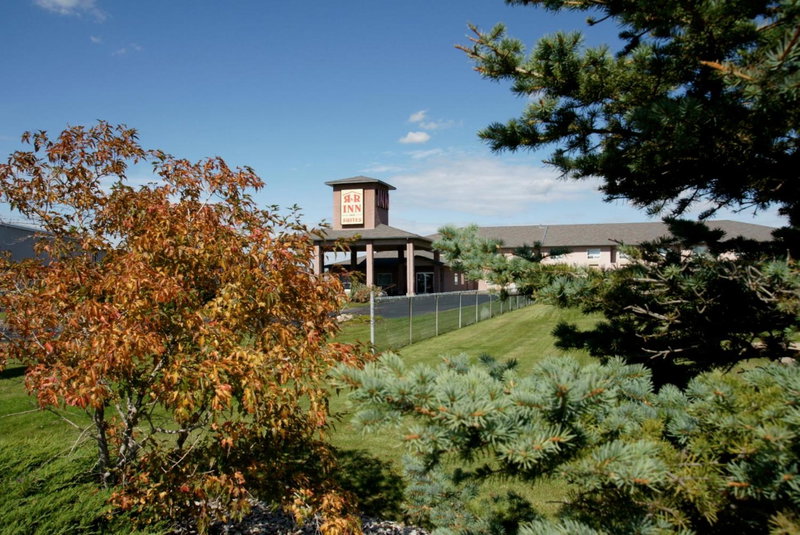 R&R Inn & Suites, Camrose, Canada