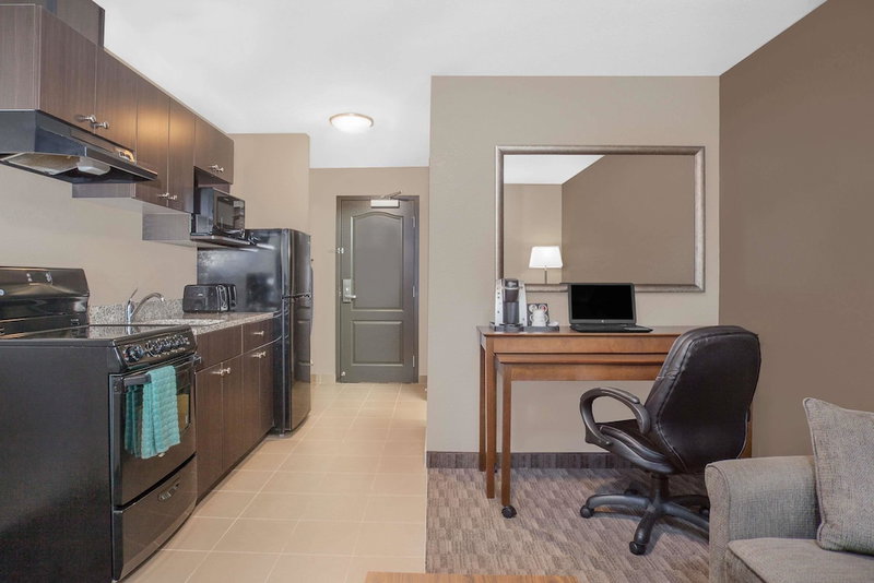 Super 8 by Wyndham Athabasca AB, Athabasca, Canada