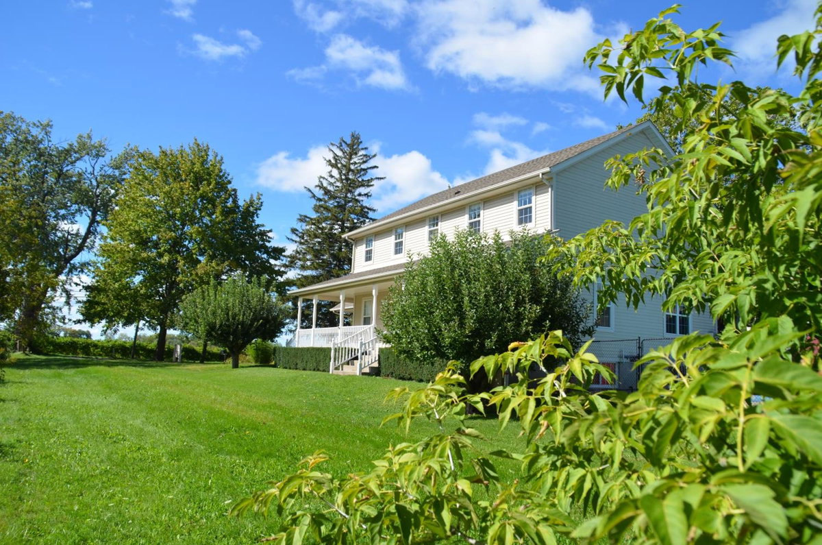 Hotel · Old Town Country Landing, Niagara On The Lake