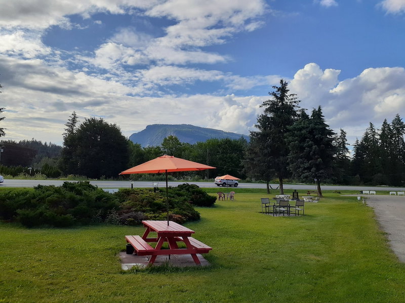 Motel Happy Salmon, Salmon Arm, Canada