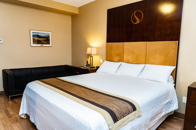 SKKY Hotel, Whitehorse, Canada