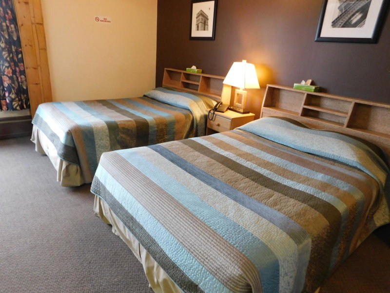 Timberland Hotel, Hinton, Canada