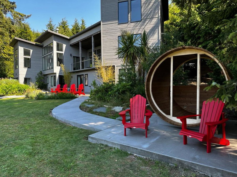Liahona Guest House, Ucluelet, Canada