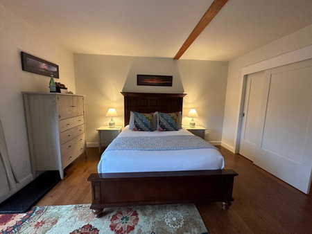 Liahona Guest House, Ucluelet, Canada