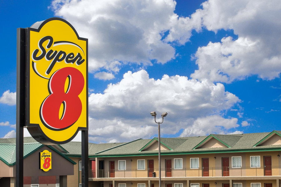 Super 8 by Wyndham Fox Creek, Fox Creek, Canada