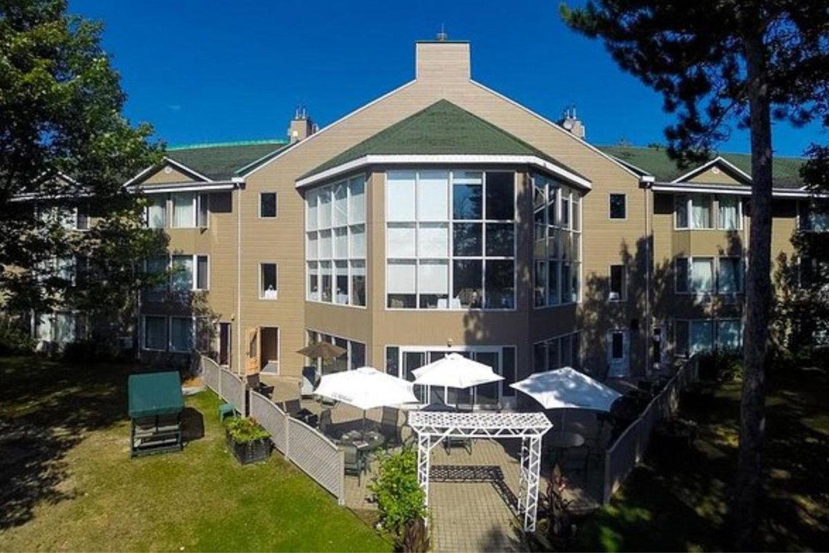 Auberge de la Montagne Coupée, Kanada