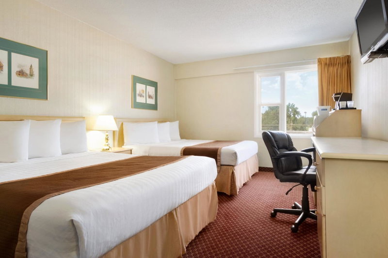 Travelodge by Wyndham Lethbridge, Lethbridge, Canadá