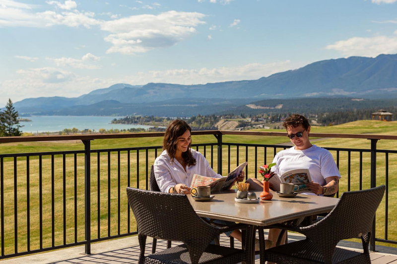 Headwaters Lodge at Eagle Ranch Resort, Invermere, Canadá