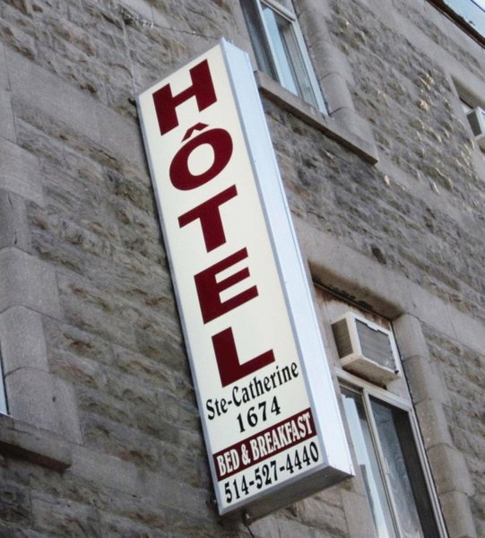 Hotel Ste-Catherine, Montréal, Canada