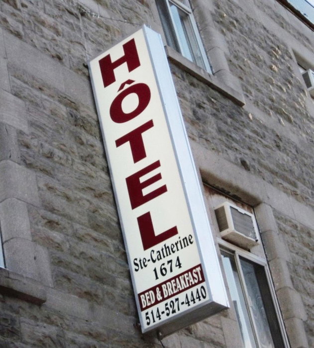 Hotel Ste-Catherine, Montréal, Canada