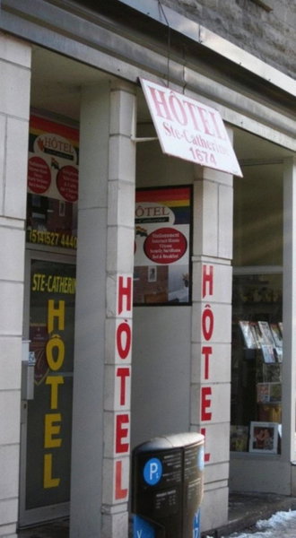 Hotel Ste-Catherine, Montréal, Canada