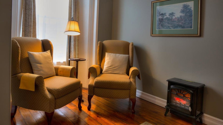 Sir Isaac Brock B&B Luxury Suites, Brockville, Canadá