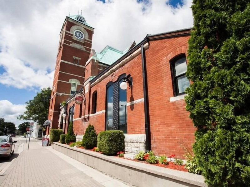 Clocktower Inn, Strathroy-Caradoc, Canadá