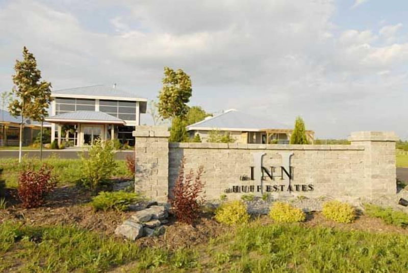 Huff Estates Inn & Winery, Prince Edward, Канада