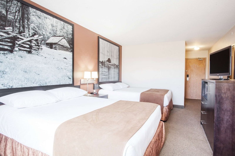 Super 8 by Wyndham Meadow Lake, Meadow Lake, Canada
