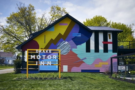 Drake Devonshire and Motor Inn, Prince Edward, Канада
