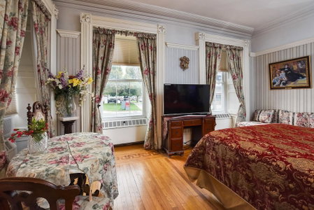 The Noble Suites, Brockville, Canada