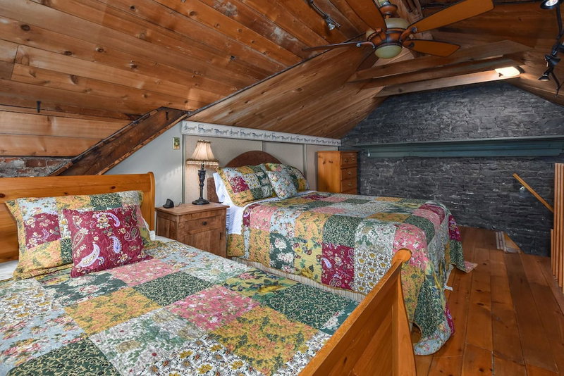 The Noble Suites, Brockville, Canada