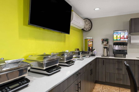 Super 8 by Wyndham Fort McMurray, Fort McMurray, Canada