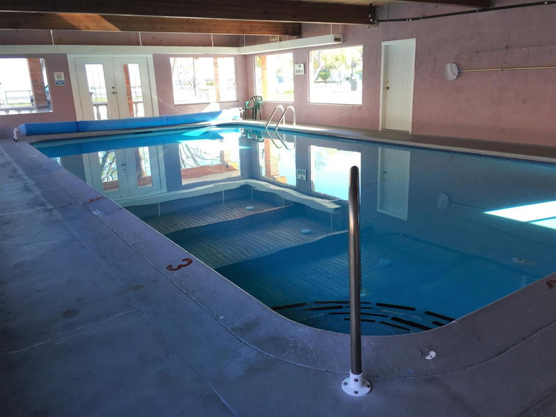 SlumberLodge Hotel, Penticton, Canada