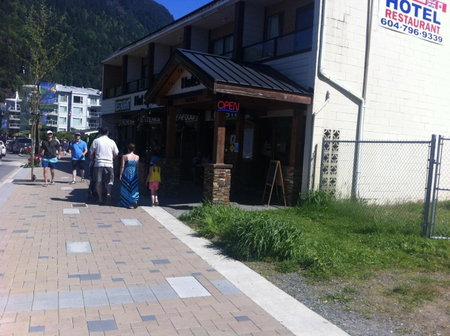 Spring Villa Hotel, Harrison Hot Springs, Canadá
