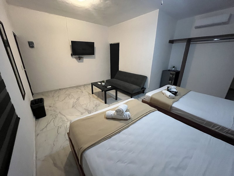 BALAM Playa - 15 Th. Ave, Playa del Carmen, Mexiko