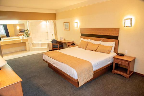 American Inn Hotel & Suites Parral, Parral, Mexico
