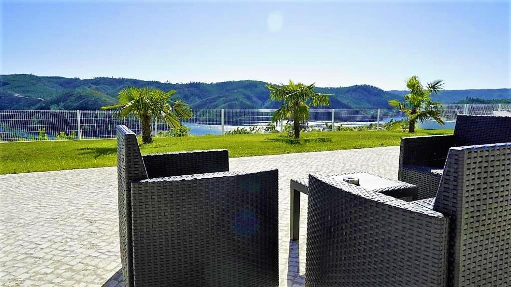 Hotel · Lago Azul Villas, Ferreira Do Zêzere
