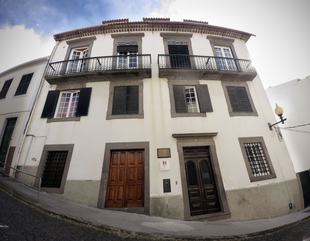 Residencial Gordon, Portugal