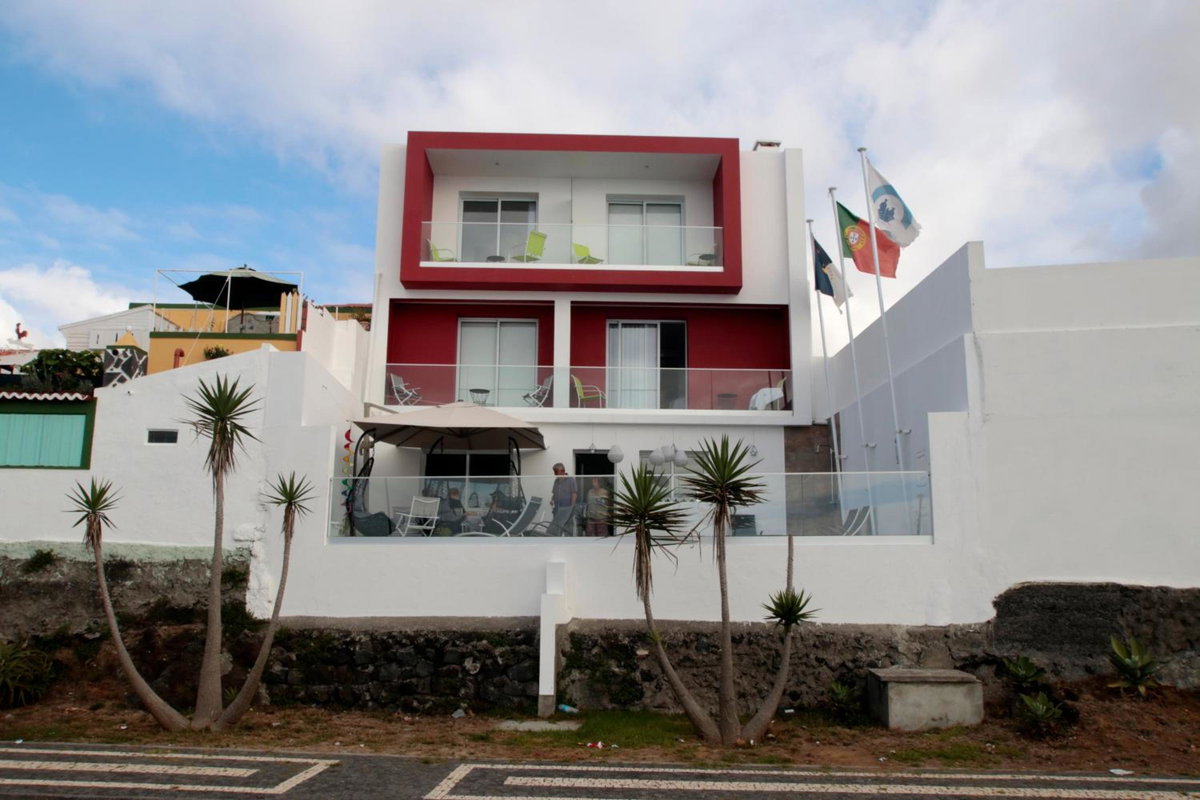 Garoupas Inn, Portugal