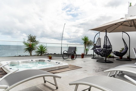 Garoupas Inn, Ponta Delgada, Portugal
