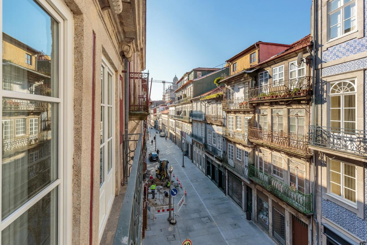 YOUROPO - Flores, Portugal