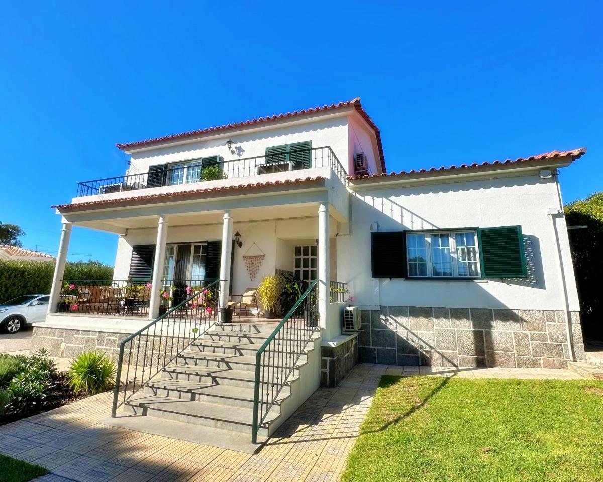 Moro's Friends House - Cascais, Portugal