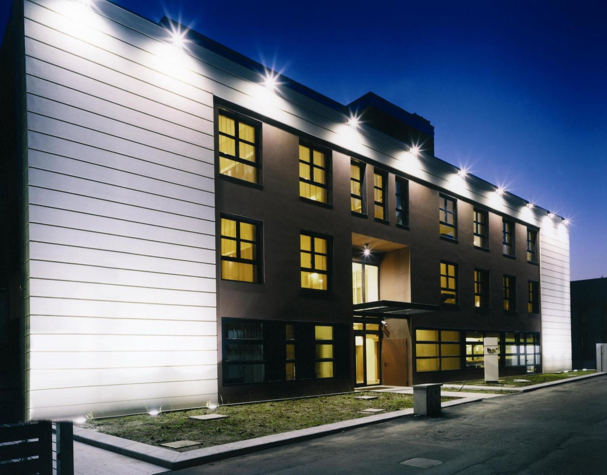 HC3 Hotel, Italia