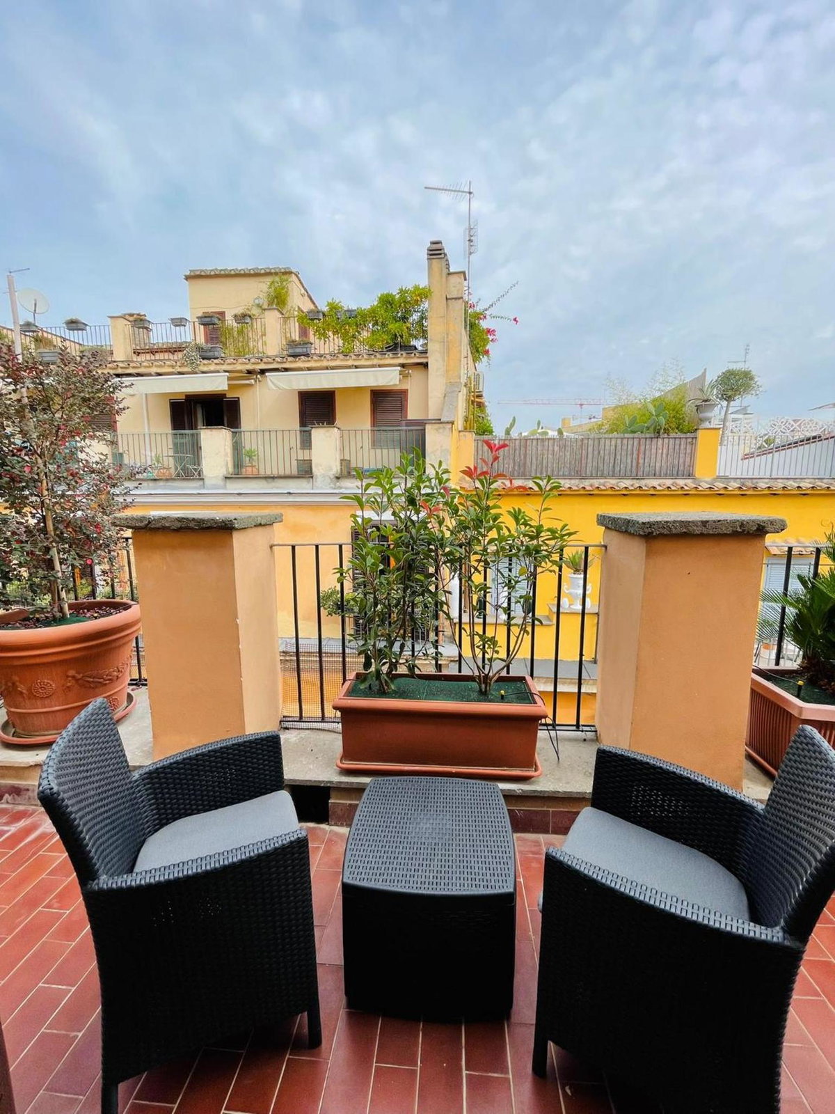 Excellence Suite, Italy