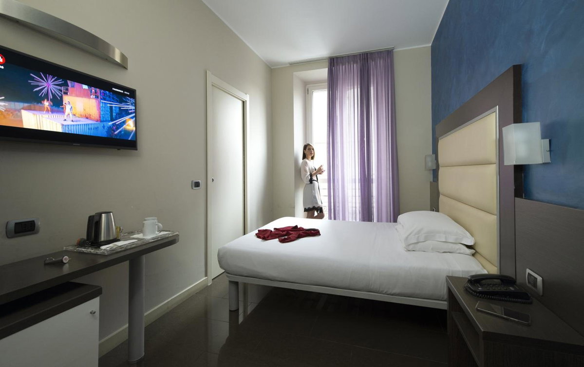 Hotel Five, Italy