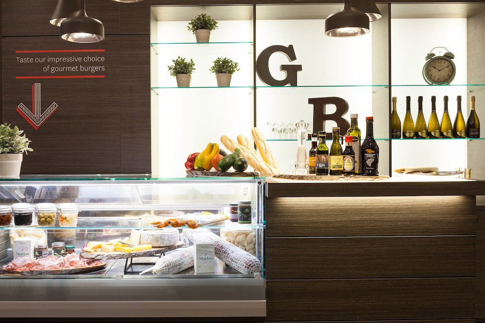 Hotel · Novotel Brescia 2, Brescia